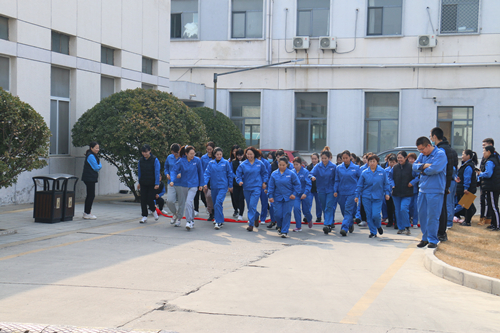 東綸公司舉辦“三八女神節(jié)”趣味運動會活動